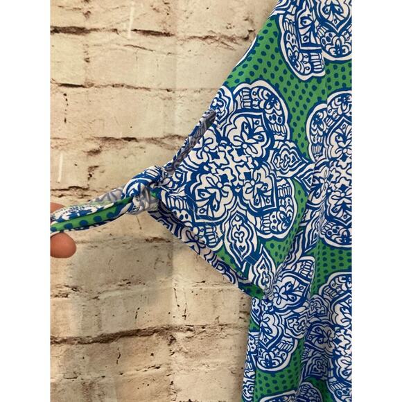 Buckhead Betties Top Womens Medium Tunic Blue Medallion Longer Length Stretch - Picture 14 of 14